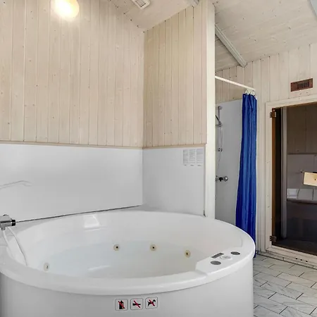 Holiday home Beautiful In Hvide Sande With Wifi *