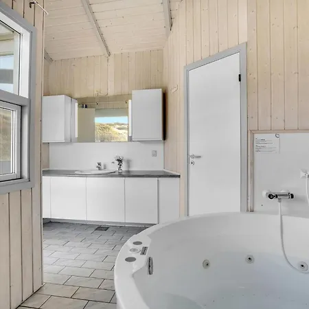 Holiday home Beautiful In Hvide Sande With Wifi Bjerregard