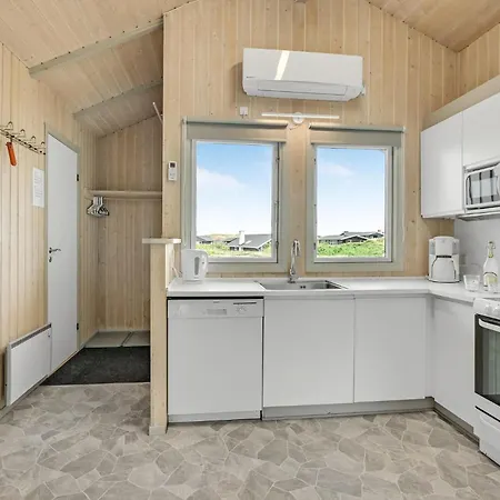 Holiday home Beautiful In Hvide Sande With Wifi Bjerregard